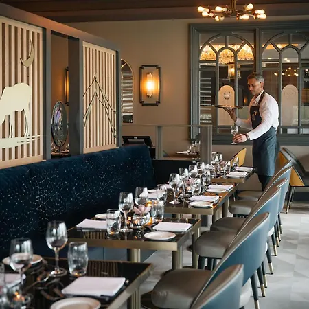 Gleneagle River 公寓式酒店