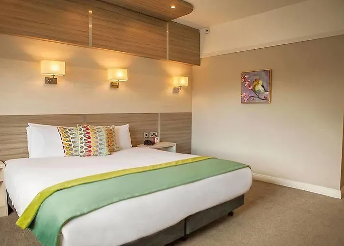 Apartmanhotel Gleneagle River 4*