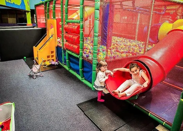 Apartmanhotel Gleneagle River 4*